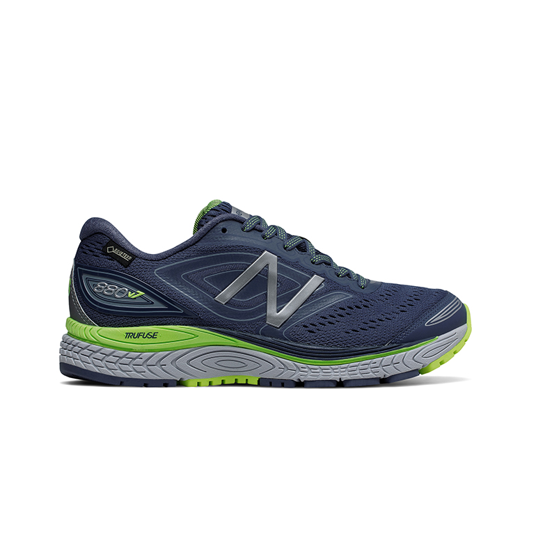 New balance w880bx7 esapdrille course femme 175$ New balance w880bx7 esapdrille course femme 175$